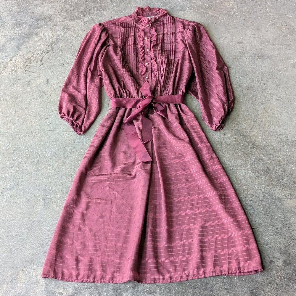 Vintage Union Made Purple Ruffle Long Sleeve Fit and Flare Tie Waist Shirt Dress - Picture 2 of 11